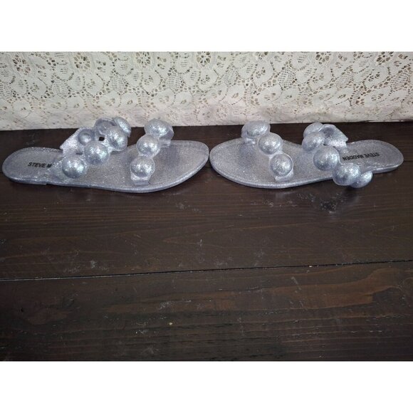 NWOB Steve Madden Zaza Silver Metallic Bubble Strap Slide Sandals/Size 6 - Picture 4 of 8